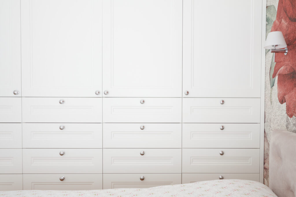 5 pomysłów na funkcjonalną i stylową garderobę