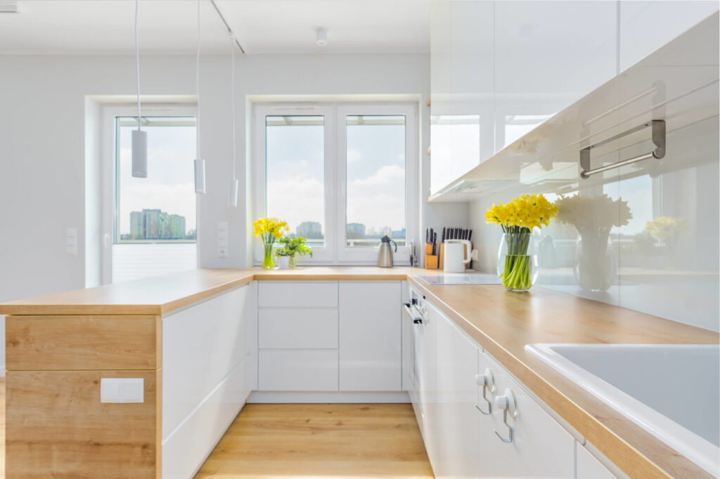 Meble na&nbsp;wymiar w&nbsp;małym mieszkaniu: 6 niezwykłych pomysłów na&nbsp;wykorzystanie każdego centymetra powierzchni